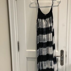 Mona B Tie-Dye Black and White Maxi Dress ⭐️